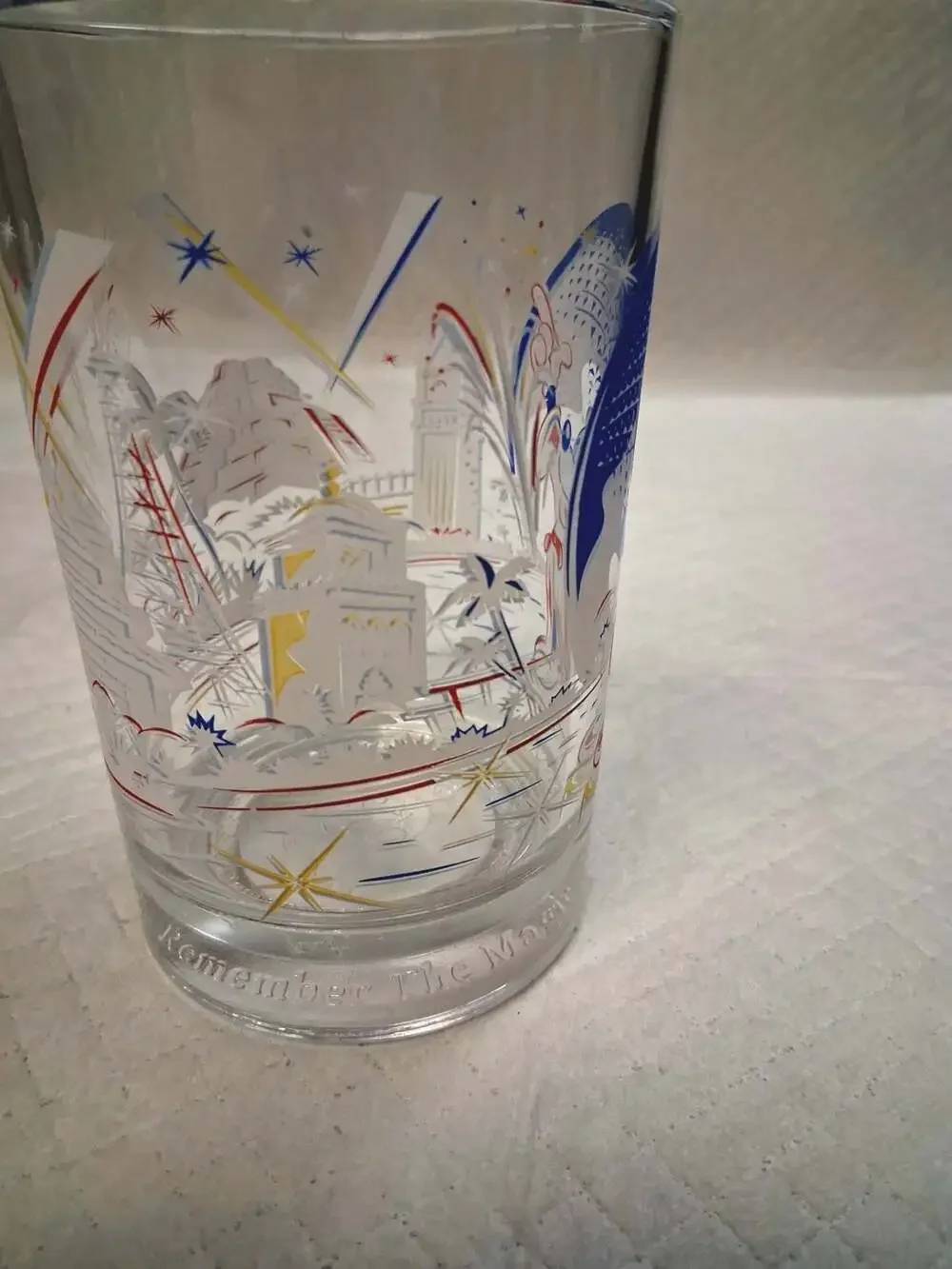 Vintage Mickey Mouse Walt Disney World 25th Anniversary Remember The Magic Glass